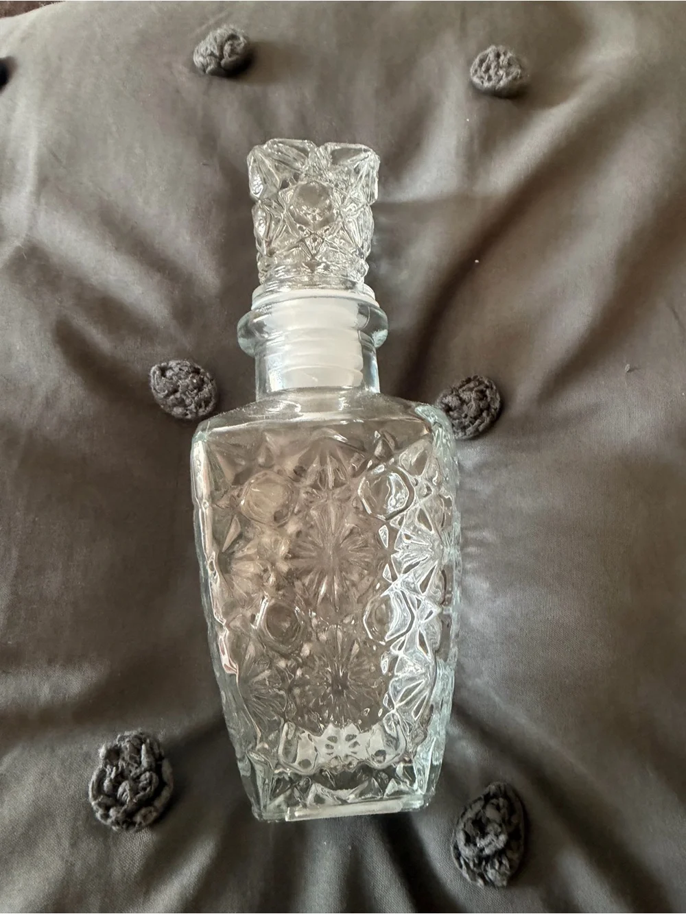 Krystallo/ compatible to UPKOCH Square Diamond Cut Glass Decanter - Clear